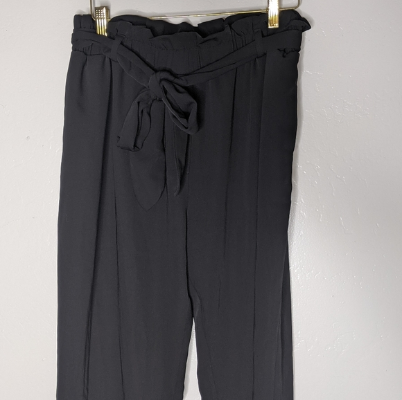 WAYF X Influencers Tie Waist Paperbag Pants - Picture 6 of 12